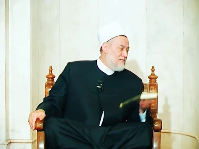 تفسير آية القرض الحسن في سورة البقرة وأضعاف الثواب عند الله