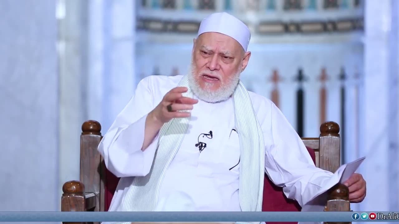حكم أخذ التاجر أموال الناس لاستثمارها مقابل مبلغ شهري ثابت