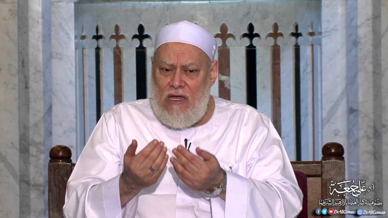 زكاة الفطر مقدارها وأحكامها وموعد إخراجها وحكم إخراجها نقدا