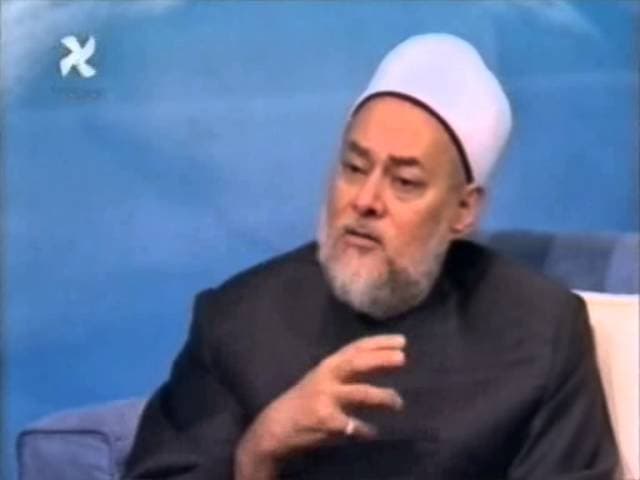 الخلوة الشرعية للسجين وإمامة المرأة وأحكام الجندر في الإسلام