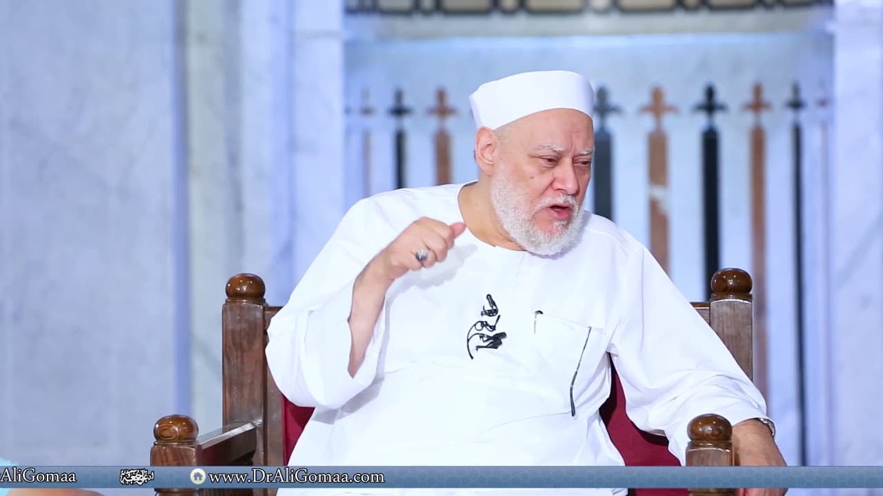 حكم العدول عن إعطاء الصدقة بسبب تصرف المتصدق عليه