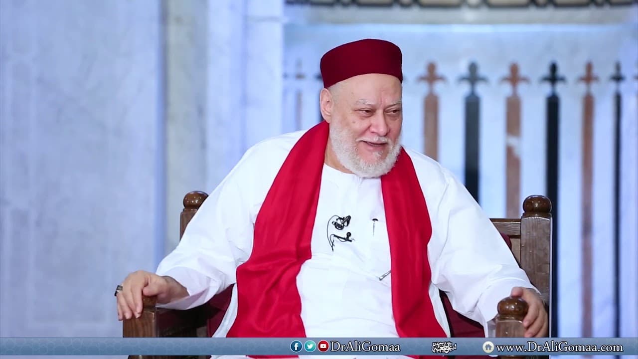 حكم قراءة سورة قصيرة بعد الفاتحة في الركعة الثالثة والرابعة وأثر روايتي فاقضِ وفأتمّ