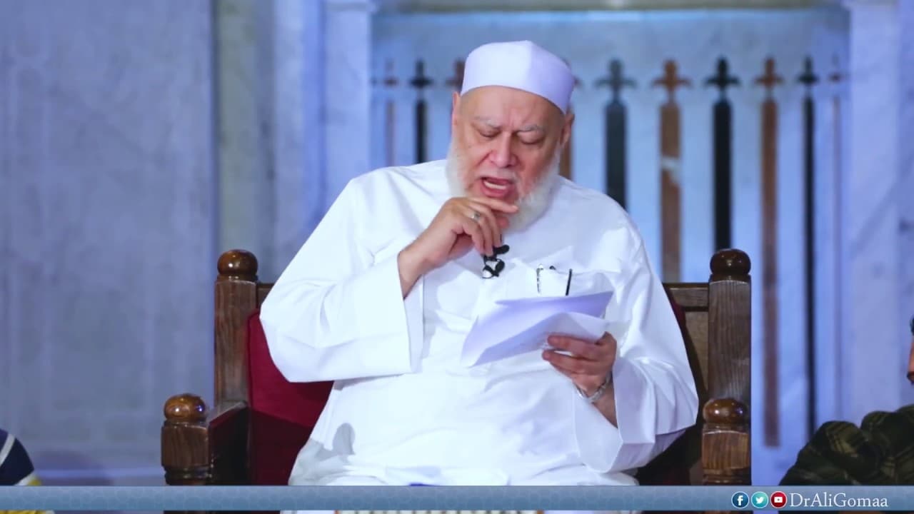 حكم تصدق المرأة من مالها الخاص دون علم زوجها واستقلال ذمتها المالية