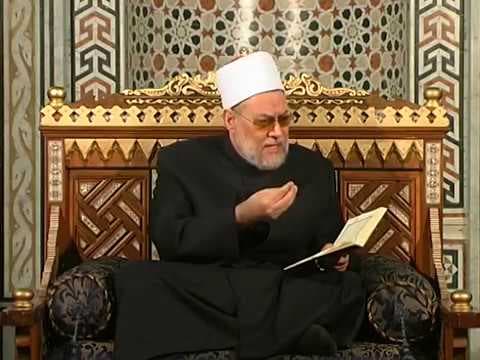 تفسير آيتي المسارعة في الكفر واشتراء الكفر بالإيمان من سورة آل عمران