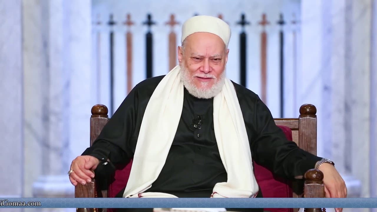 حكم النجاسة في ثياب الإحرام وأثرها على صحة الحج والصلاة والطواف