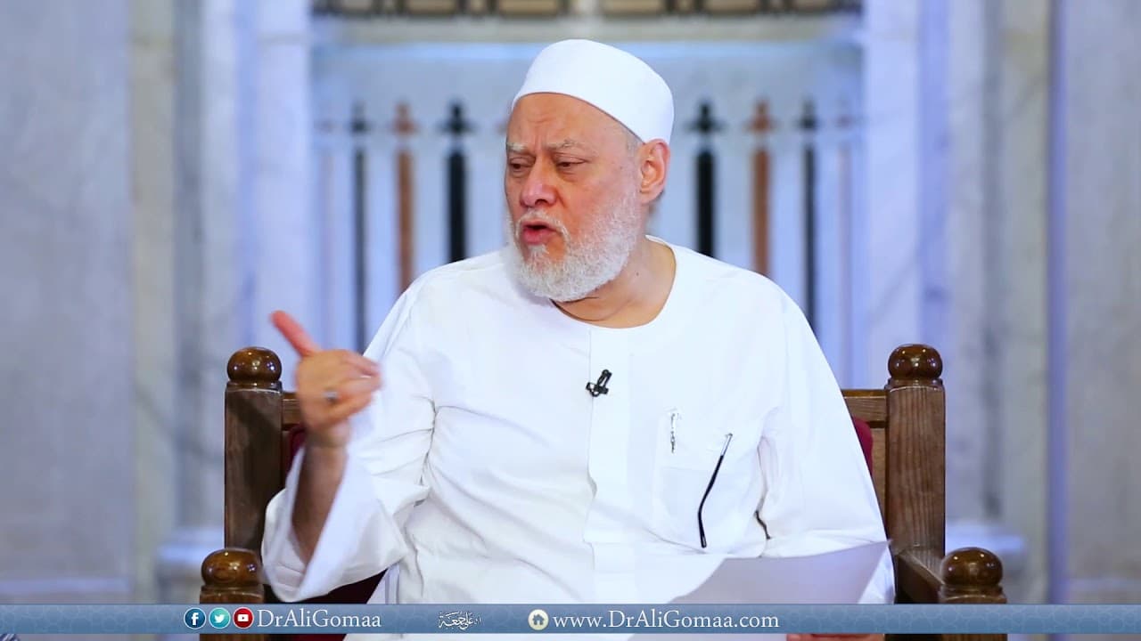 حكم مسك المصحف للحائض للحفظ والذكر على السبحة في الإسلام