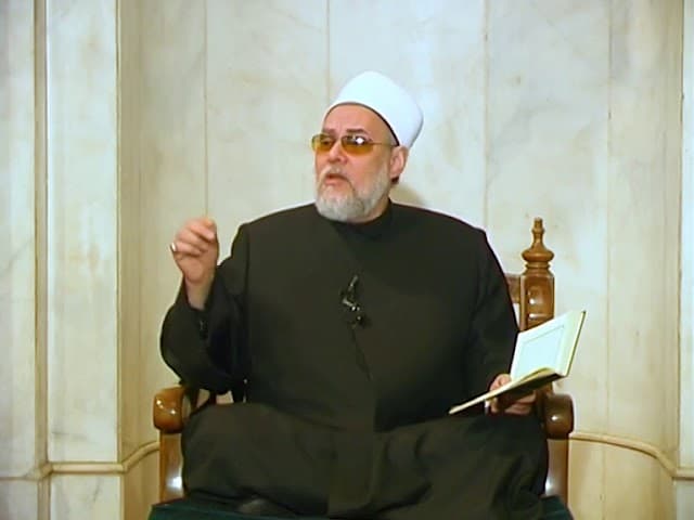 مداولة الأيام بين الناس سنة إلهية وواجبات الذروة والحضيض في القرآن