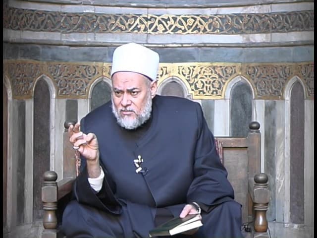 الدم المسفوح وتحريم الميتة ولحم الخنزير وأحكام المحرمات في الأكل