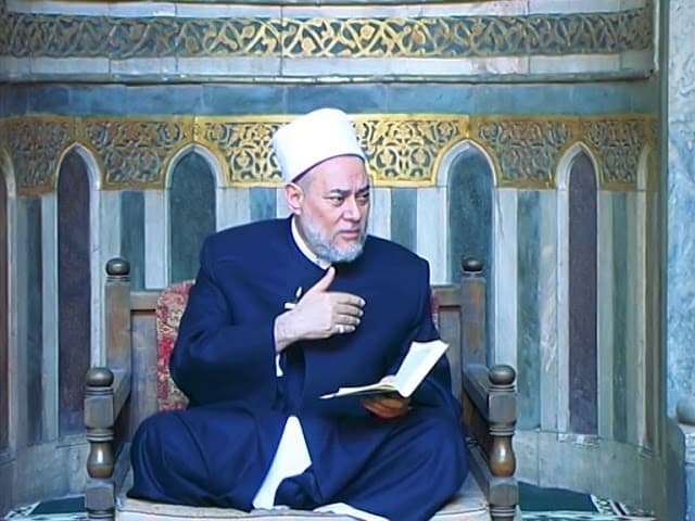 تفسير الآية 233 من سورة البقرة وأحكام الرضاعة والتشاور بين الزوجين
