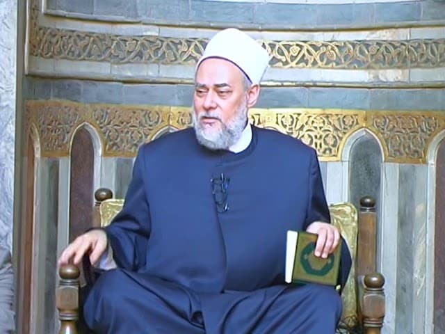 تفسير سورة النساء آية 53 ومعنى ومن يوق شح نفسه والنقير