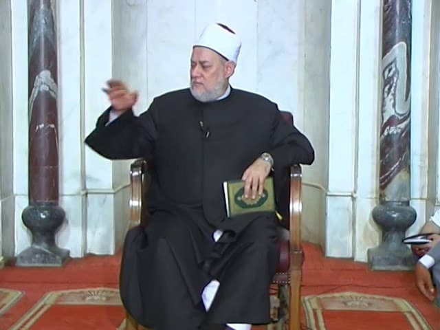 تفسير سورة المائدة الآية 15 ومعنى يعفو بين النسخ والتأييد