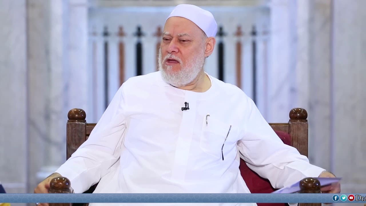 حكم الإفطار عند بداية الأذان ودقة أوقات الصلاة والتمكين