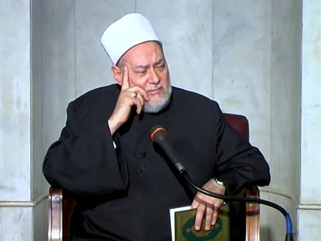 قطع يد السارق وشروطه واختلاف العلماء في موضع القطع من الكف أم الكتف