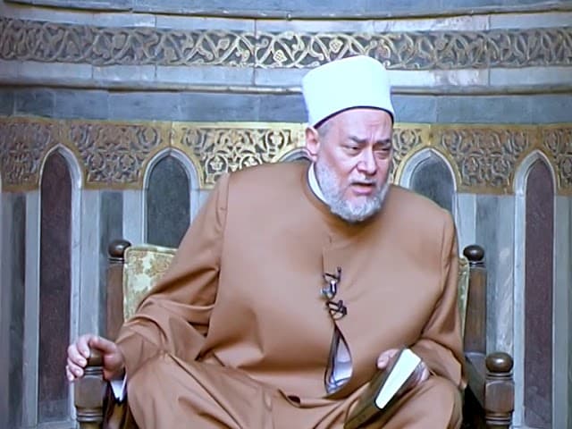 تفسير آية طاعة الرسول وزيارة القبر النبوي الشريف وحياة البرزخ