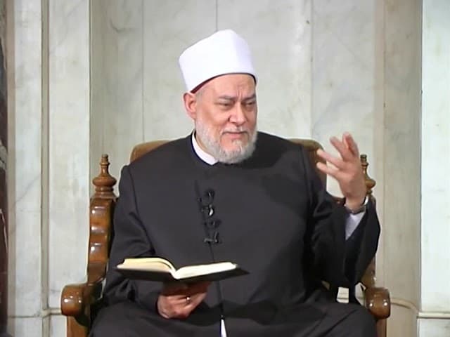 تفسير سورة المائدة وأحكام الوضوء والتيمم وخلاف الفقهاء في لمس النساء