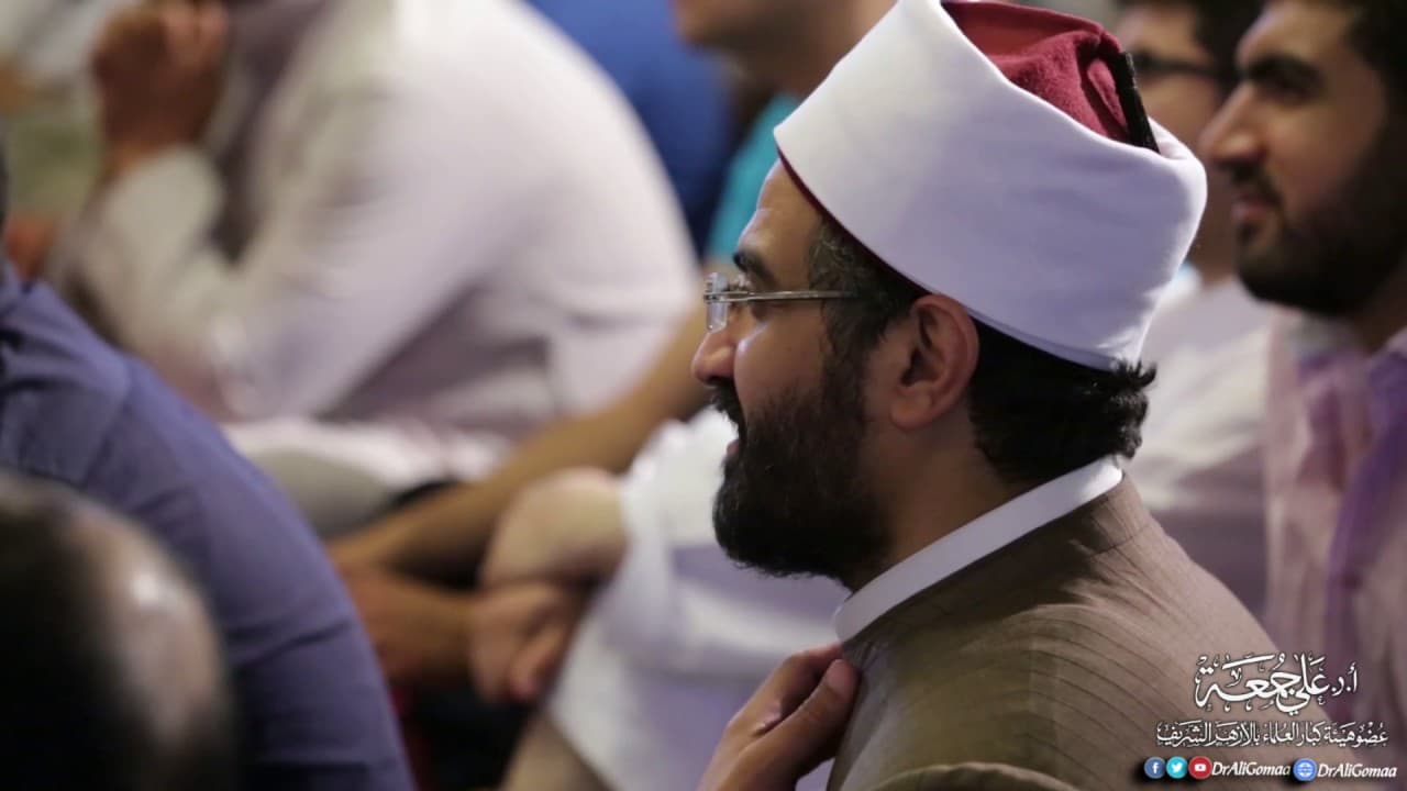 حكم صلاة العيد وحكم تركها إذا تعارضت مع الفريضة