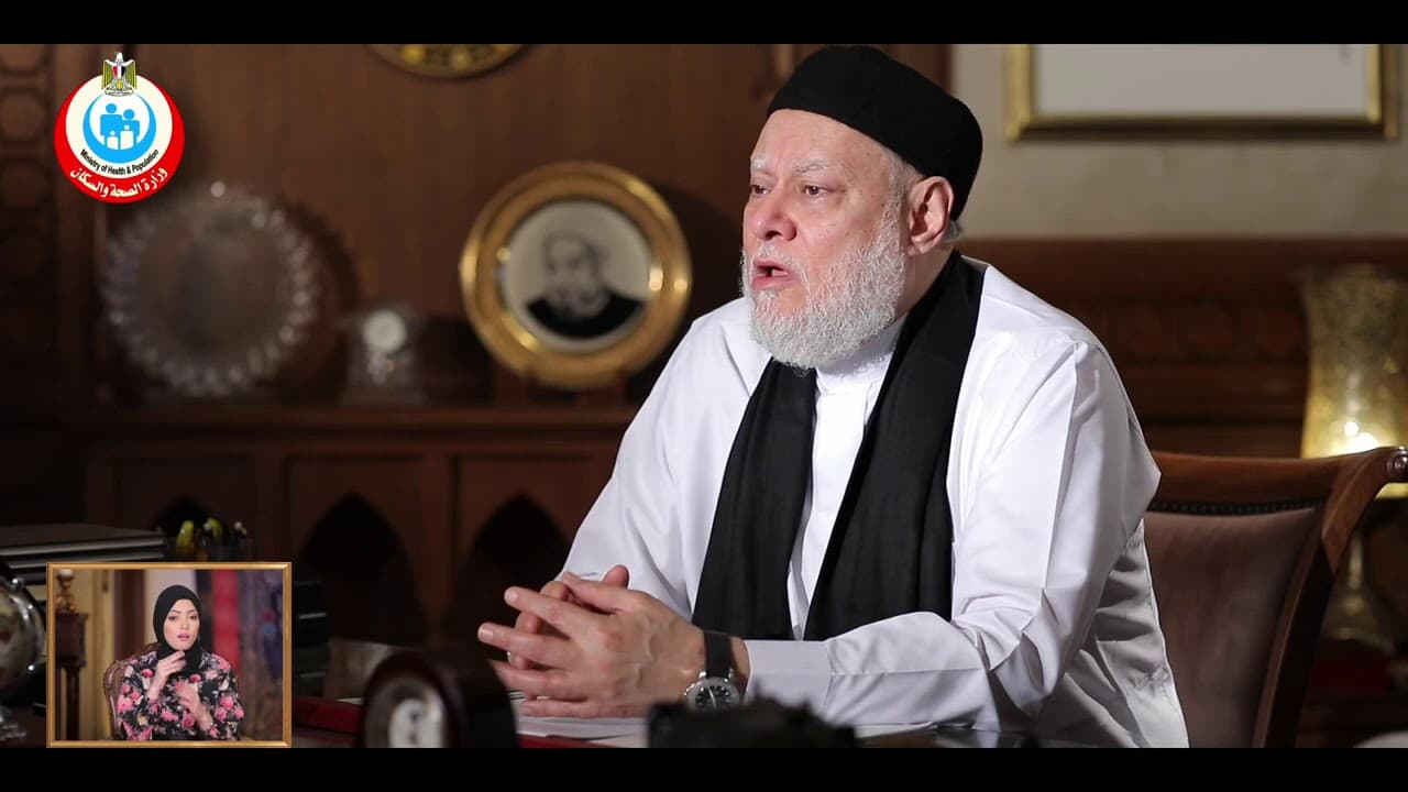 حكم القراءة من المصحف في الصلاة وختم القرآن في رمضان والتراويح