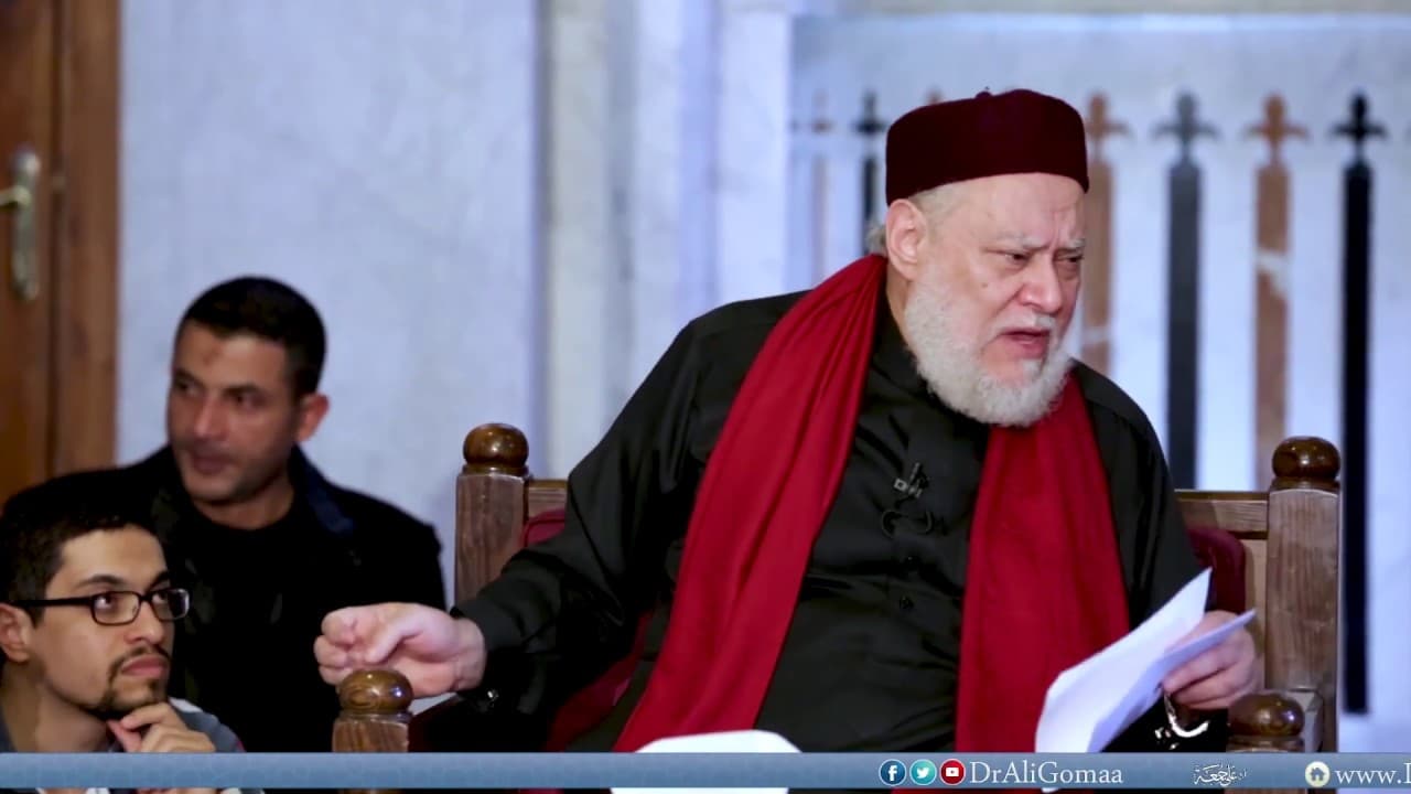 رفع اليدين في الدعاء وتفسير الرحمن على العرش استوى وأحكام فقهية متنوعة