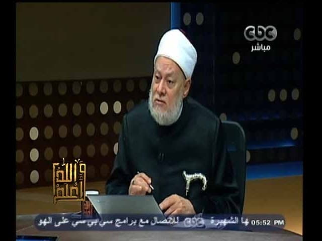 حكم النمص وزينة المرأة وضوابط المكياج والعطر خارج المنزل