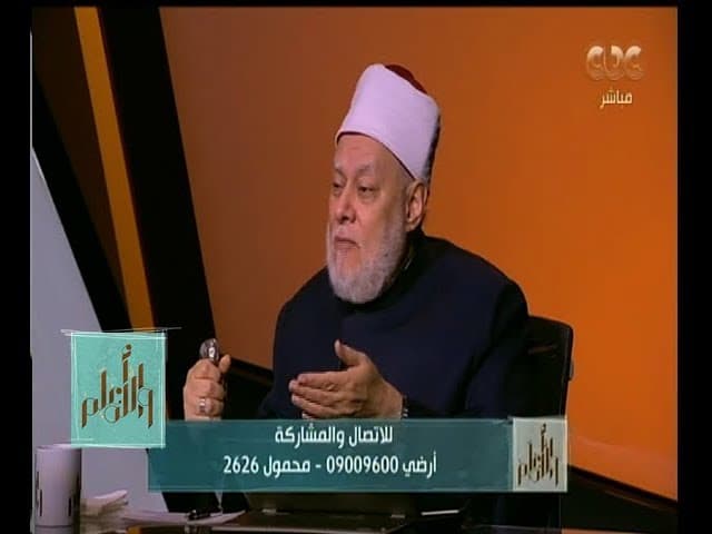 مصارف الزكاة في العصر الحديث وحكم سجدة الشكر والصلاة على النبي في الصلاة